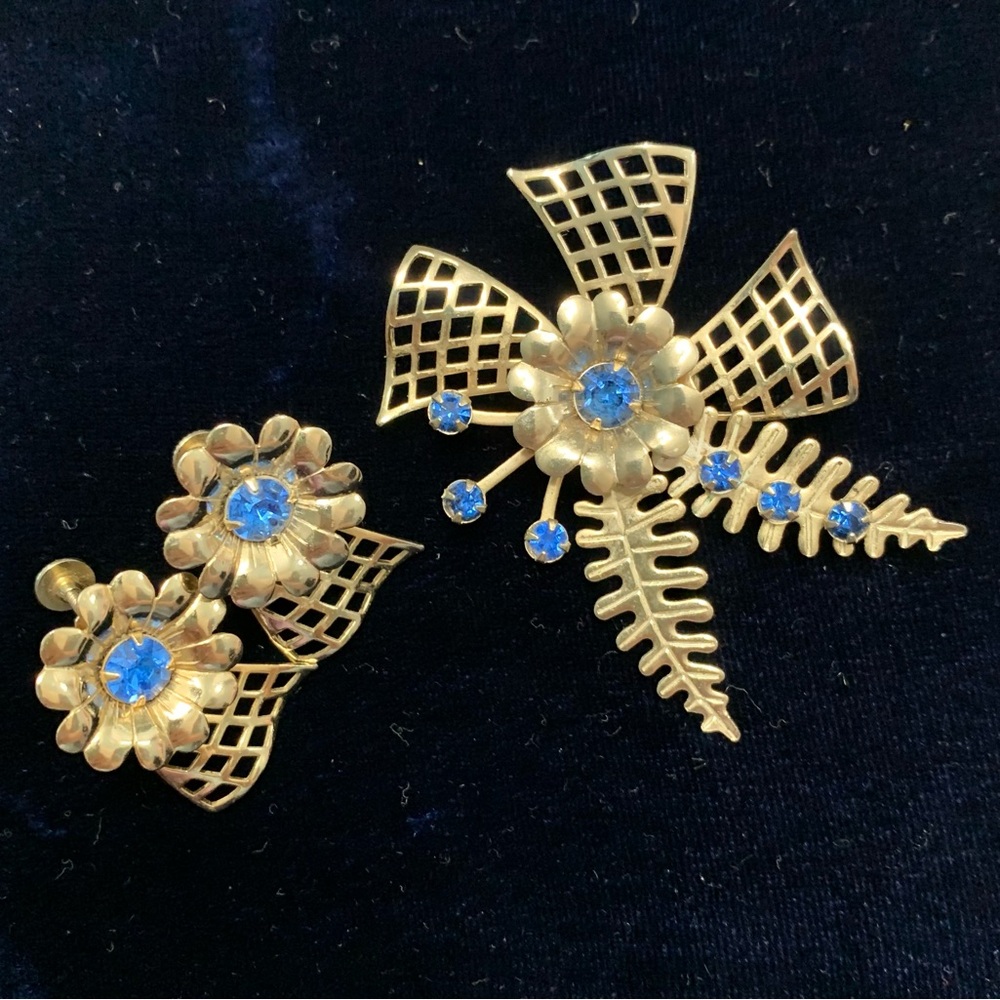 Vintage Demi Parure Brooch and Earrings Set